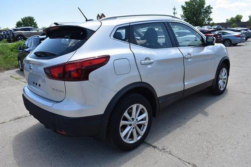 2017 Nissan Rogue Sport SV