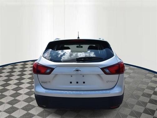 2017 Nissan Rogue Sport SV
