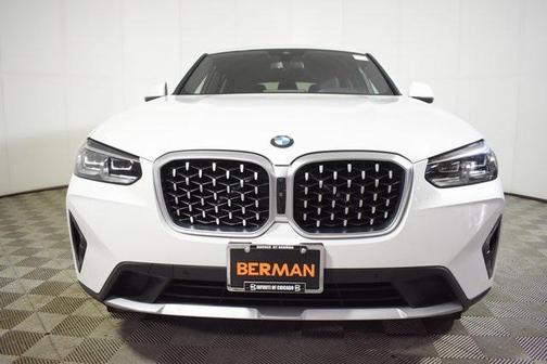 2024 BMW X4 xDrive30i
