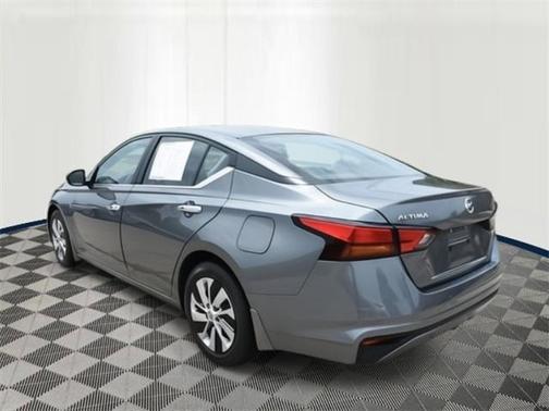 2022 Nissan Altima S FWD