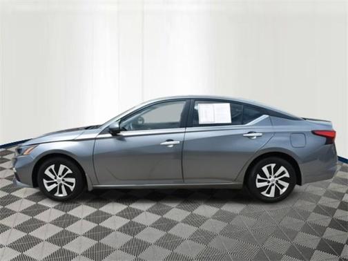 2022 Nissan Altima S FWD