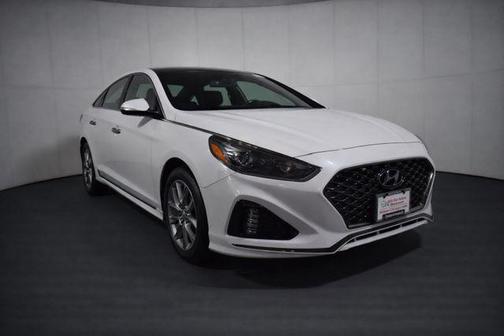 Quartz White Pearl 2019 Hyundai SONATA Limited 2.0T