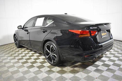 2023 Nissan Altima SR FWD