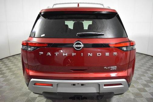 2025 Nissan Pathfinder Platinum 4WD