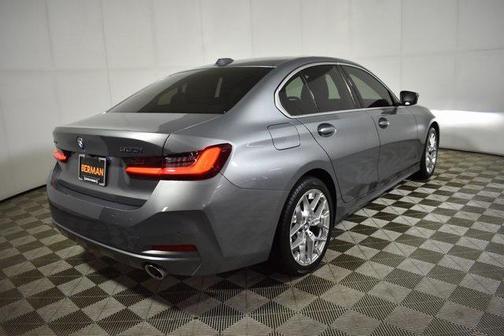 2025 BMW 330 i xDrive