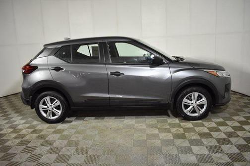 2025 Nissan Kicks S