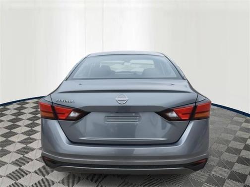 2023 Nissan Altima S FWD