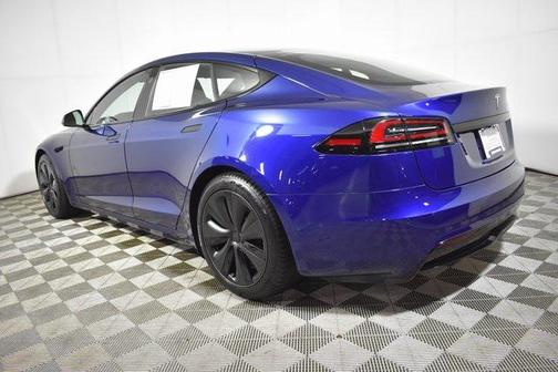 2022 Tesla Model S Base