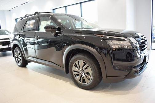 2025 Nissan Pathfinder SV 4WD