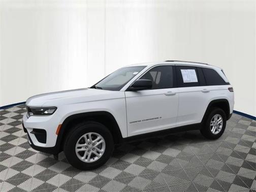 2023 Jeep Grand Cherokee Laredo
