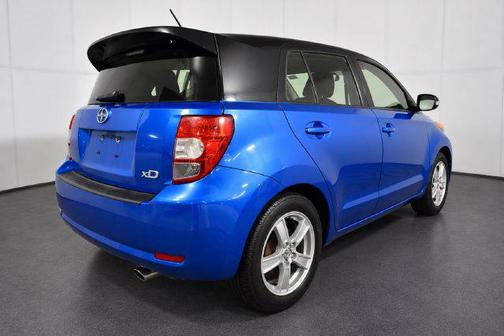Blue Streak Metallic w/Black Roof 2013 Scion xD Base