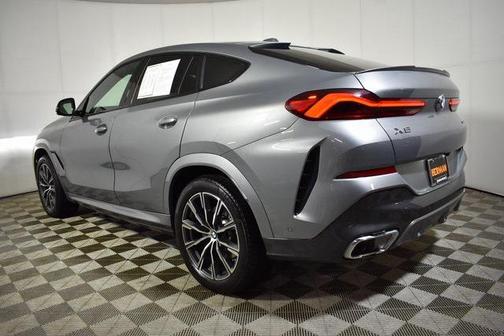 2025 BMW X6 xDrive40i