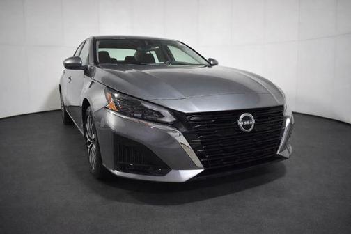 Gun Metallic 2023 Nissan Altima 2.5 SV