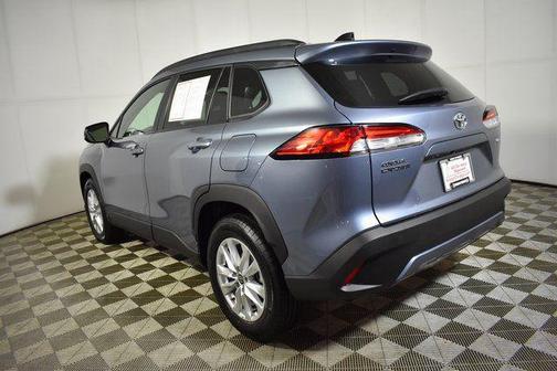 2025 Toyota Corolla Cross LE