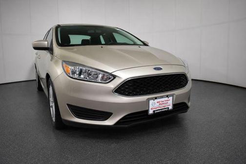 White Gold 2018 Ford Focus SE