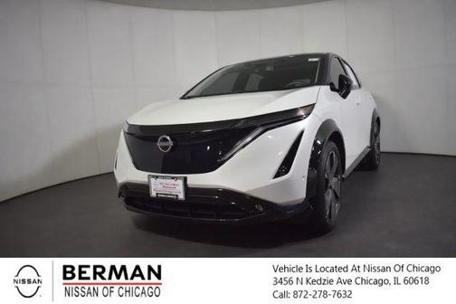 Everest White Pearl Tricoat/Black Diamond Pearl 2023 Nissan ARIYA PLATINUM+