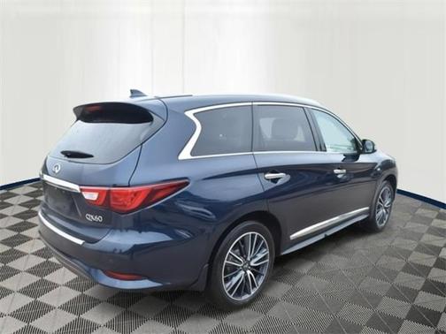 2016 INFINITI QX60 Base