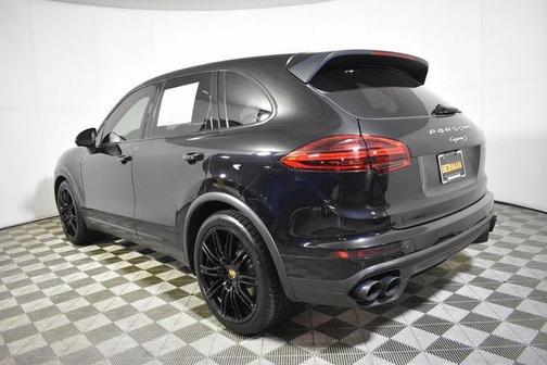 2016 Porsche Cayenne Cayenne