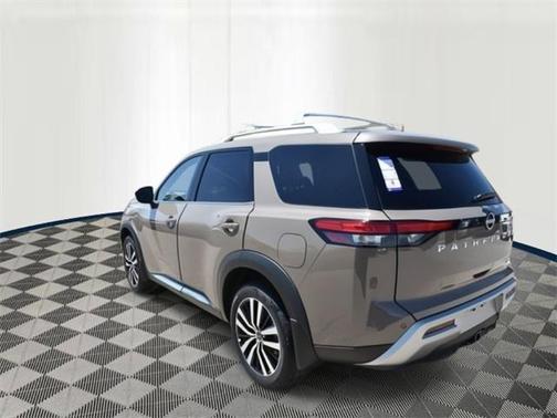 2025 Nissan Pathfinder Platinum 4WD