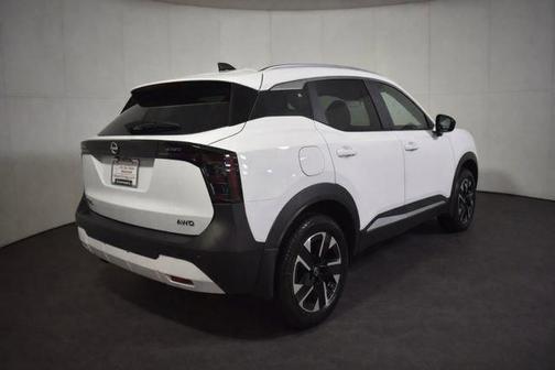 Fresh Powder 2026 Nissan Kicks SV
