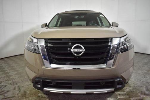 2024 Nissan Pathfinder Platinum FWD