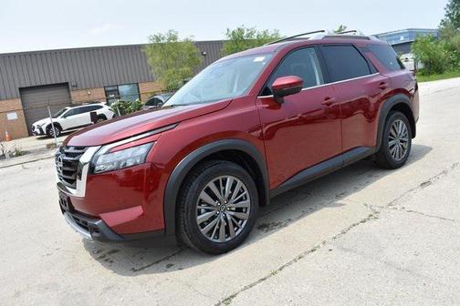 2025 Nissan Pathfinder SL 4WD