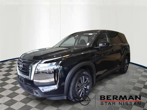 2025 Nissan Pathfinder S