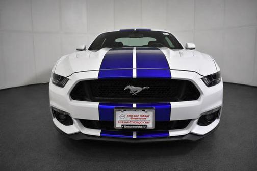 Oxford White 2017 Ford Mustang GT