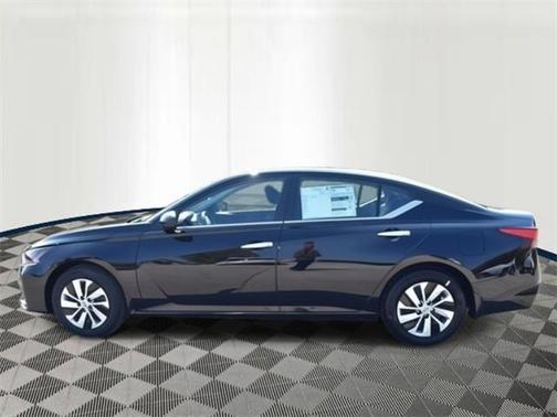 2025 Nissan Altima S FWD