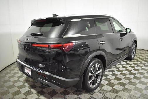 2022 INFINITI QX60 Luxe