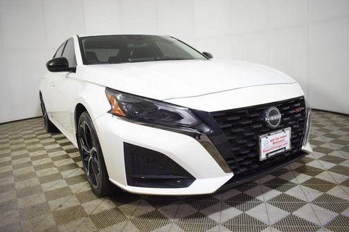 2024 Nissan Altima SR FWD