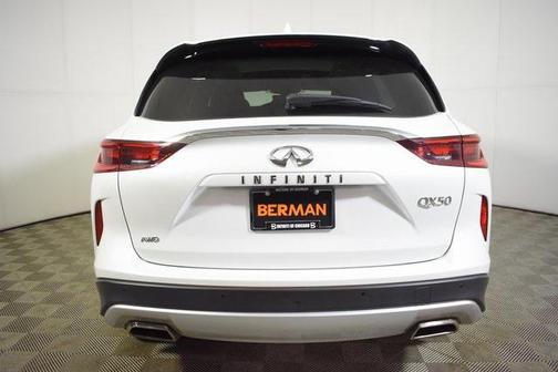 2023 INFINITI QX50 LUXE AWD