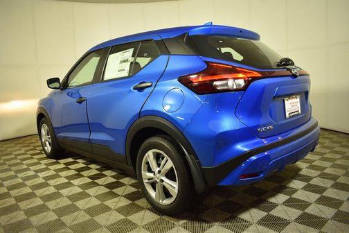 2025 Nissan Kicks S
