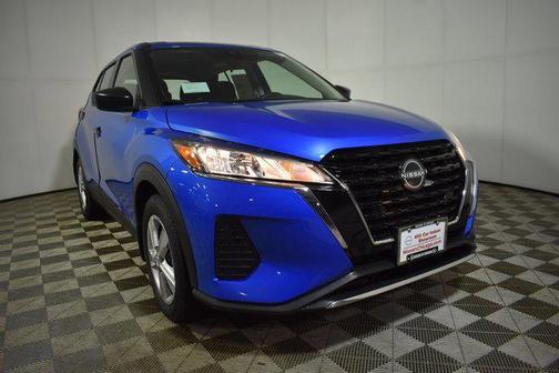 2025 Nissan Kicks S