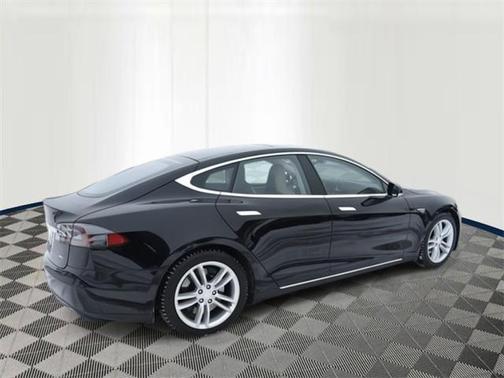 2016 Tesla Model S 90D