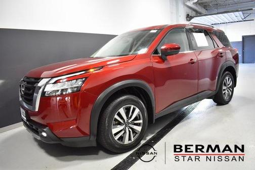 2022 Nissan Pathfinder SL 4WD