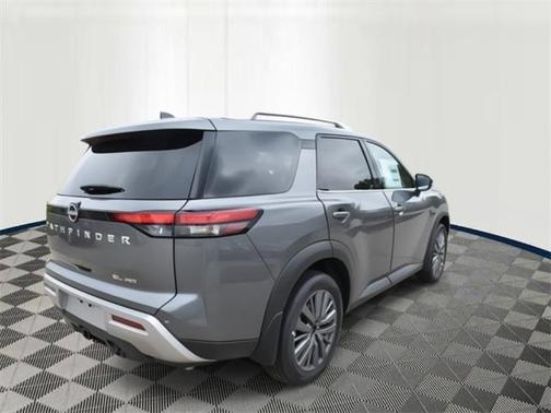 2025 Nissan Pathfinder SL 4WD