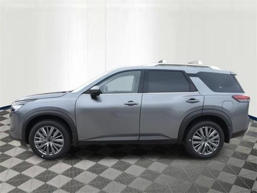 2025 Nissan Pathfinder SL 4WD