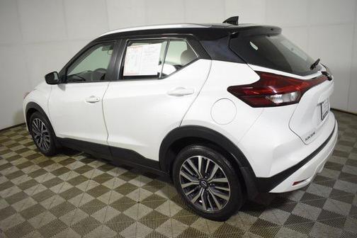 2022 Nissan Kicks SV