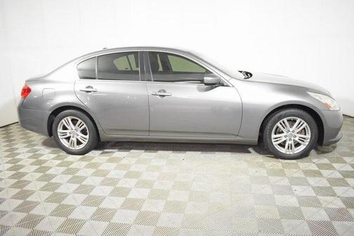 2013 INFINITI G37x Base