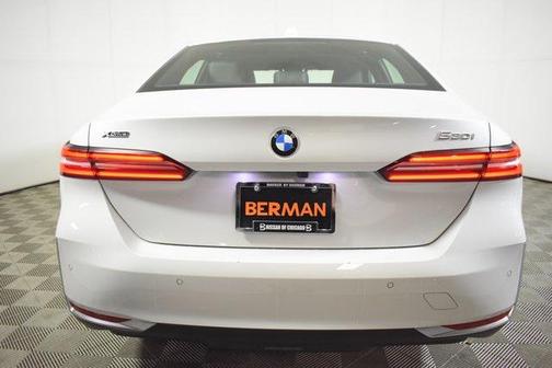 2025 BMW 530 i xDrive