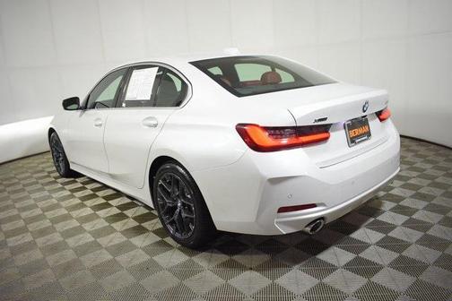 2025 BMW 330 i xDrive