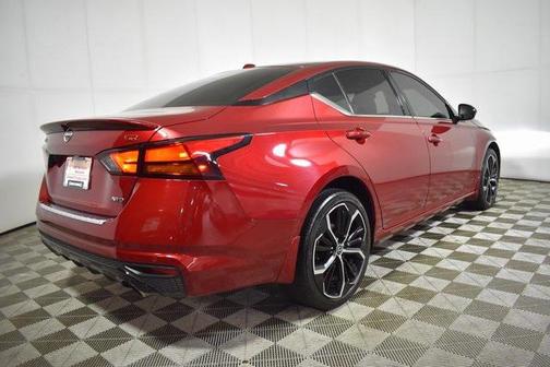 2023 Nissan Altima SR Intelligent AWD