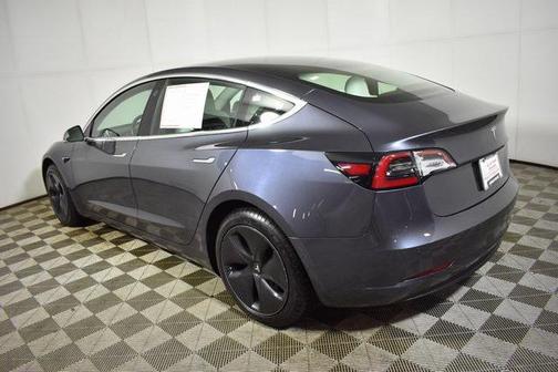2019 Tesla Model 3 Mid Range