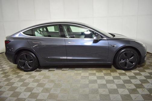 2019 Tesla Model 3 Mid Range