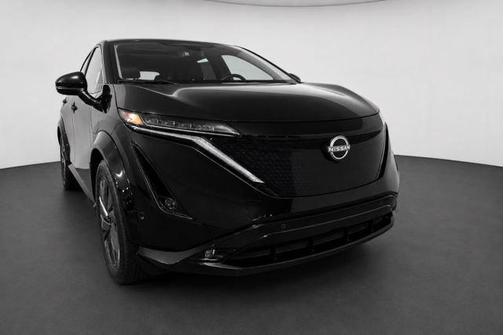 Black Diamond Pearl 2023 Nissan ARIYA PLATINUM+