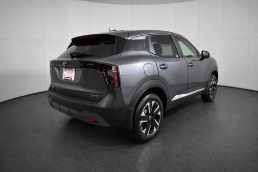 Gun Metallic 2025 Nissan Kicks SV