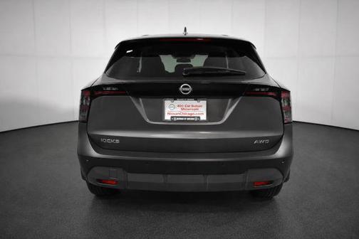 Gun Metallic 2025 Nissan Kicks SV