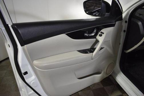 2017 Nissan Rogue Sport SL