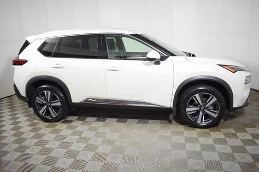 2022 Nissan Rogue SL